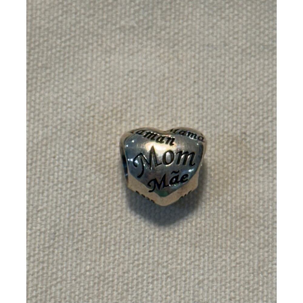 Silver Heart 'Mom' Charm